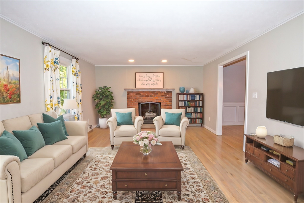 138 Ridgecrest Drive Westfield, MA 01085 - Photo 6 of 42 Gallery Image 6