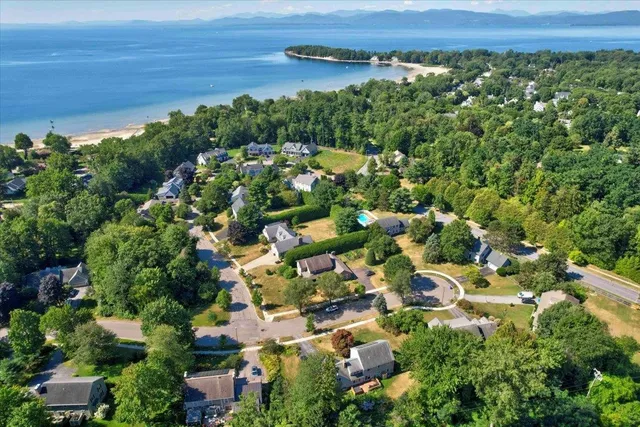 $769,900 | 118 Stirling Place, Burlington, VT 05408