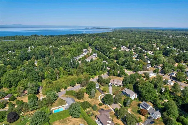 $769,900 | 118 Stirling Place, Burlington, VT 05408