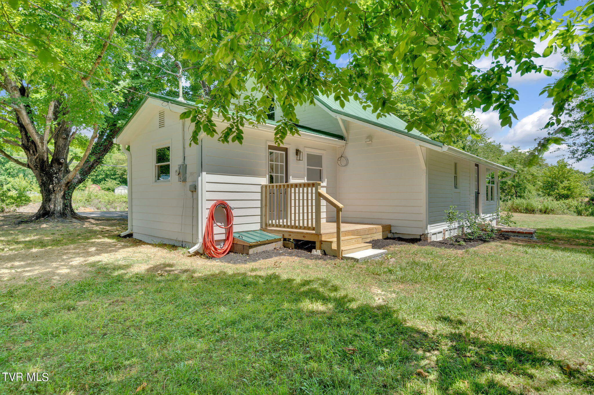 55 Rector Lane Limestone, TN 37681 - Photo 6 of 32 30-web-or-mls-JH-Mon 20240624-103