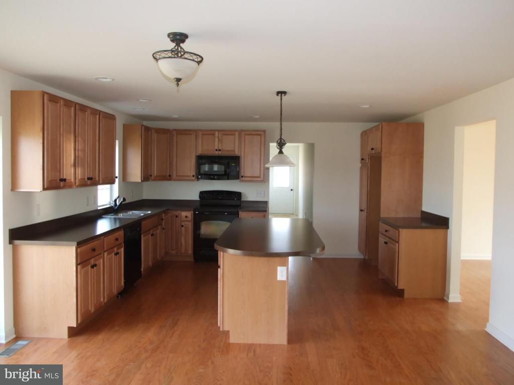331 Mt Eden Road Kirkwood, PA 17536 - Photo 3 of 9