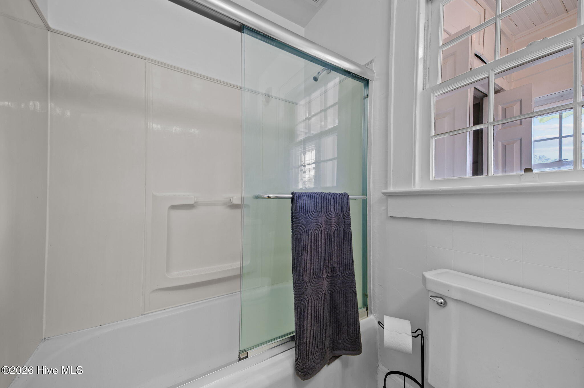 2280 West 5th Street Washington, NC 27889 - Photo 29 of 51 Hall Bath
