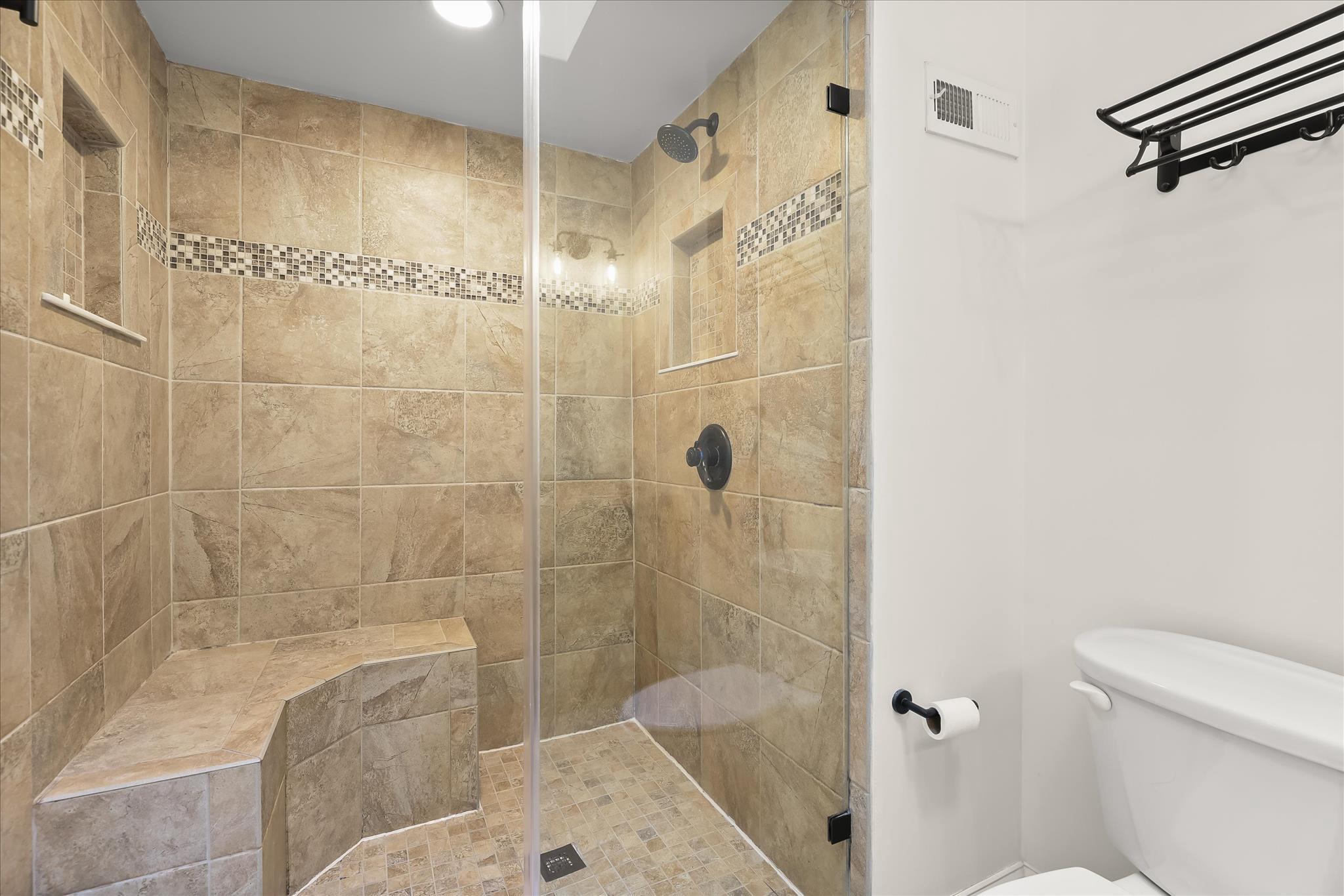 724 South Potomac Street Baltimore, MD 21224 - Photo 25 of 48 2nd Floor Walk In Shower