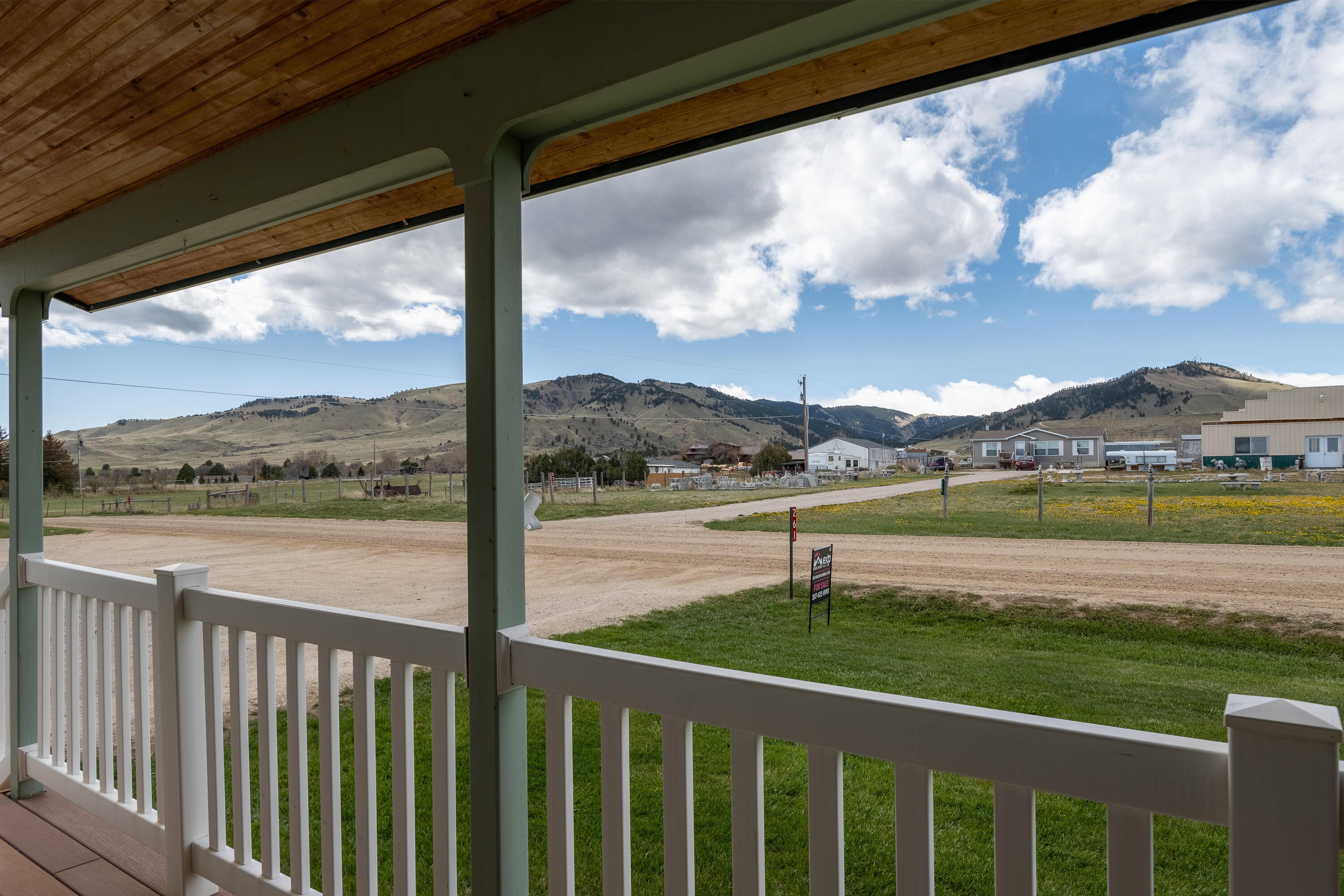 261 Hemlock Street Buffalo, WY 82834 - Photo 16 of 31 261 Hemlock (21 of 40)