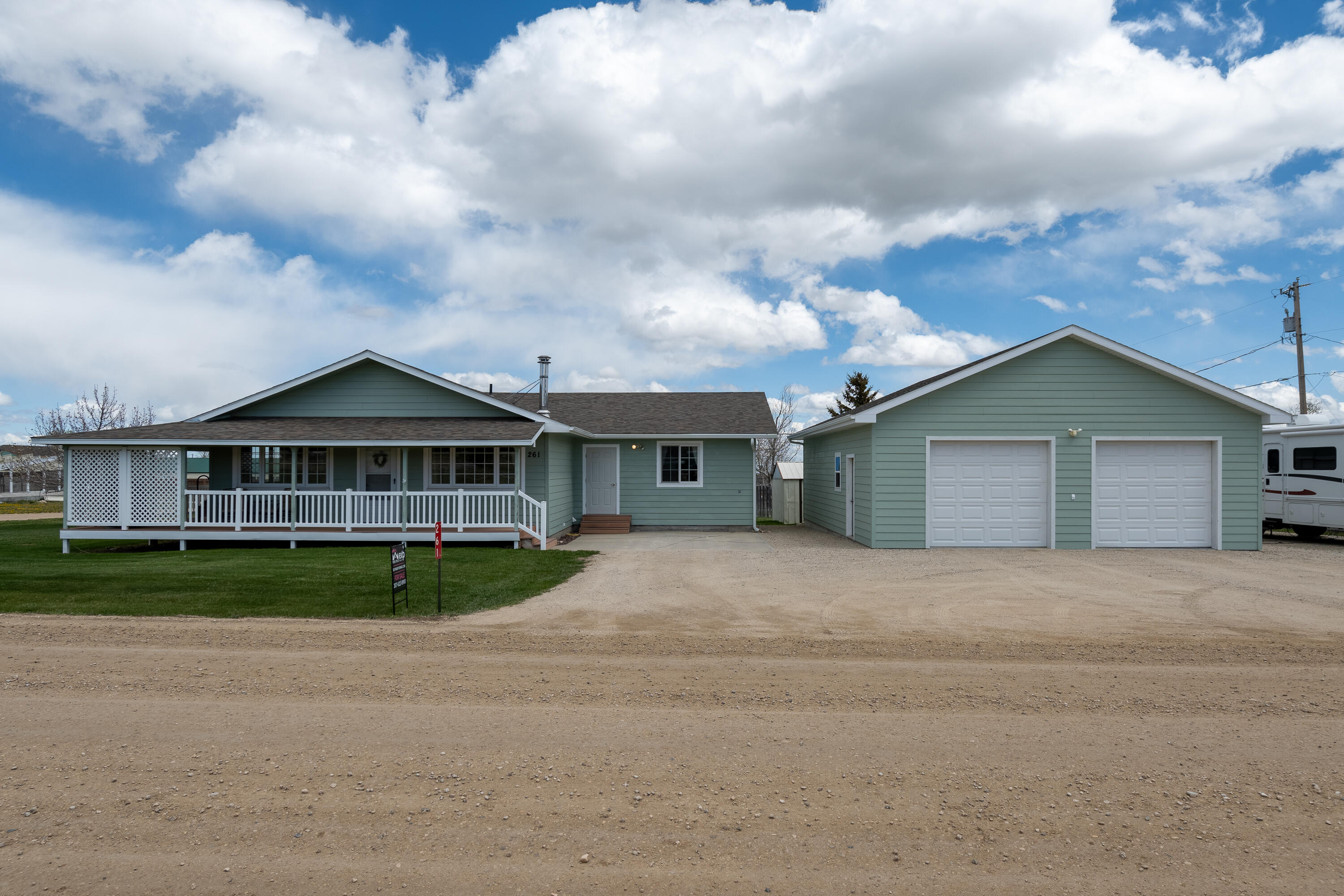 261 Hemlock Street Buffalo, WY 82834 - Photo 20 of 31 261 Hemlock (25 of 40)