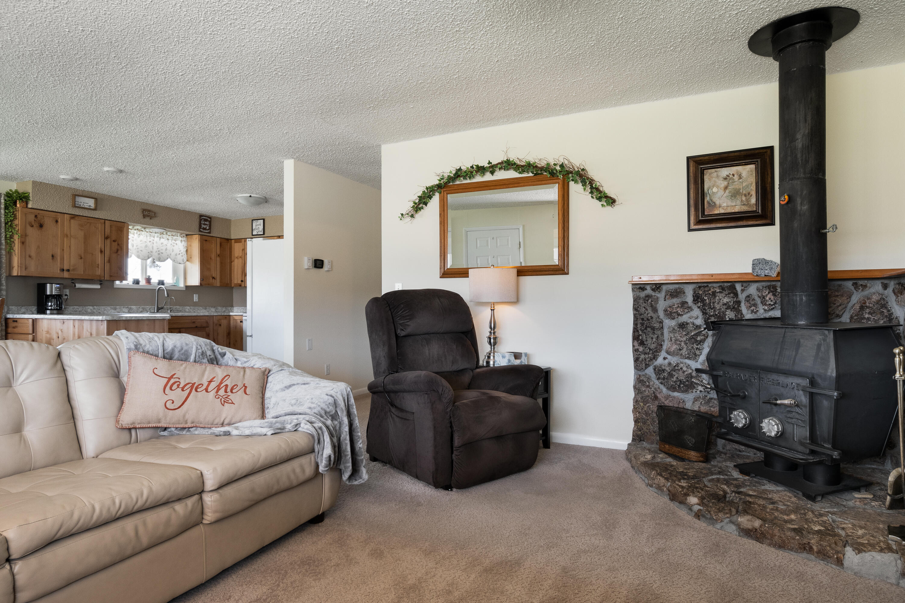 261 Hemlock Street Buffalo, WY 82834 - Photo 3 of 31 261 Hemlock (4 of 40)