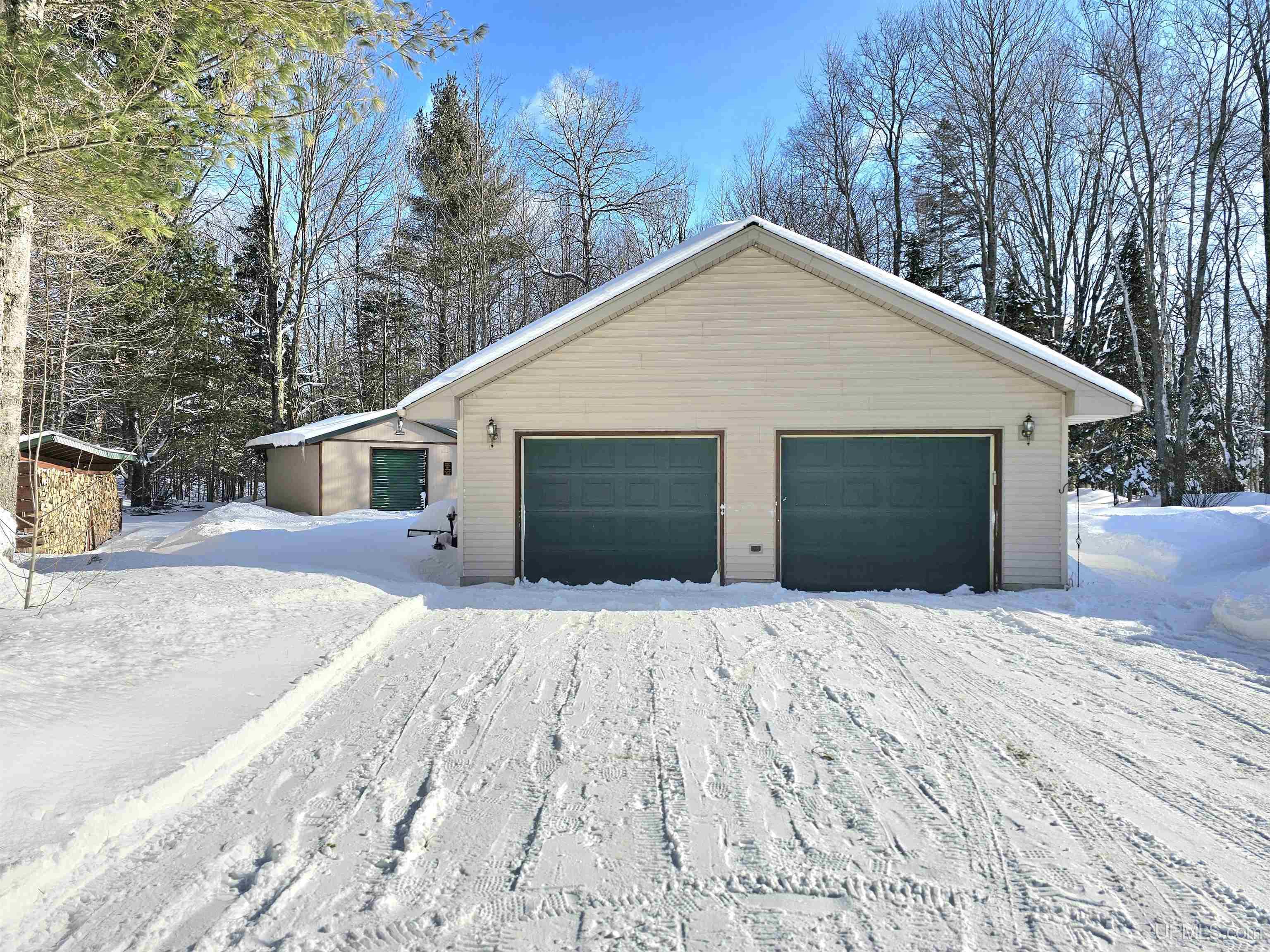 856 River Road Manistique, MI 49854 - Photo 25 of 49