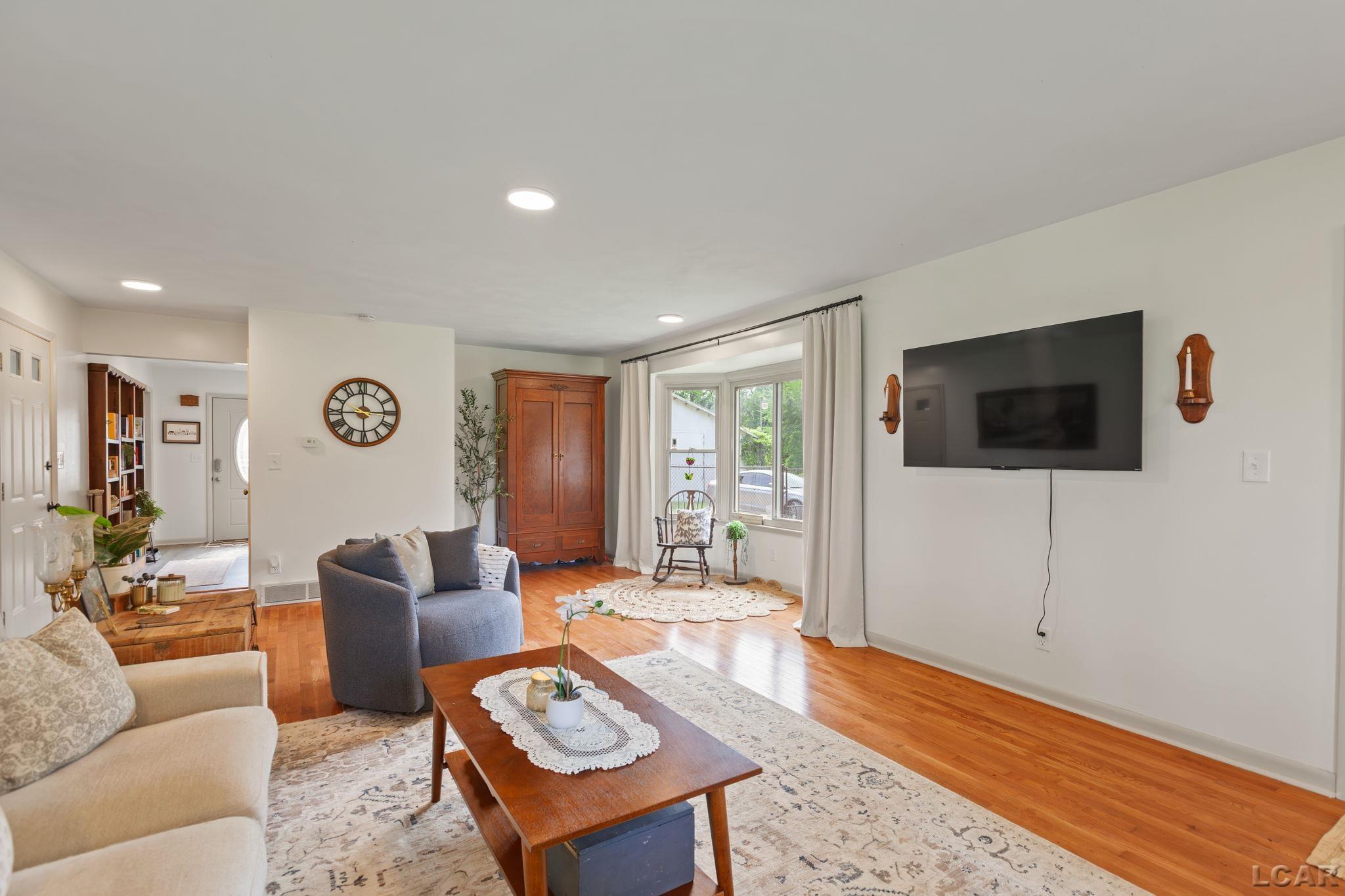 13505 Vischer Road Addison, MI 49220 - Photo 7 of 58