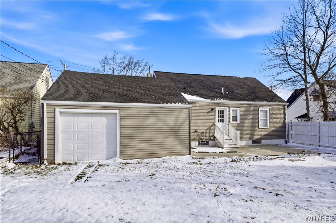 81 Huth Road Cheektowaga, NY 14225 - Photo 11 of 50