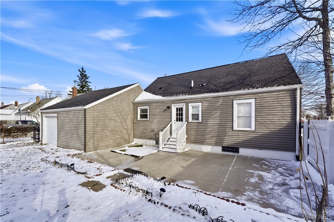 81 Huth Road Cheektowaga, NY 14225 - Photo 13 of 50