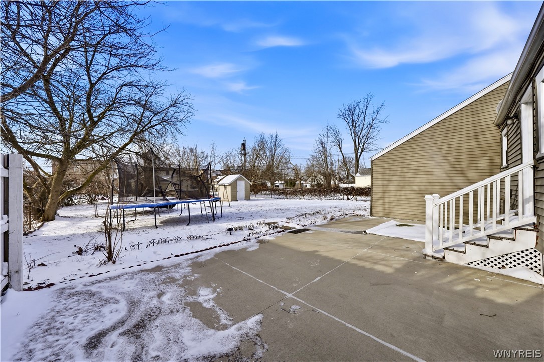 81 Huth Road Cheektowaga, NY 14225 - Photo 14 of 50