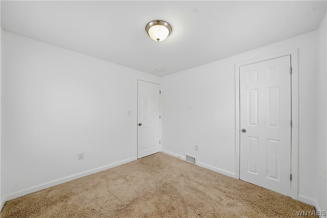 81 Huth Road Cheektowaga, NY 14225 - Photo 31 of 50