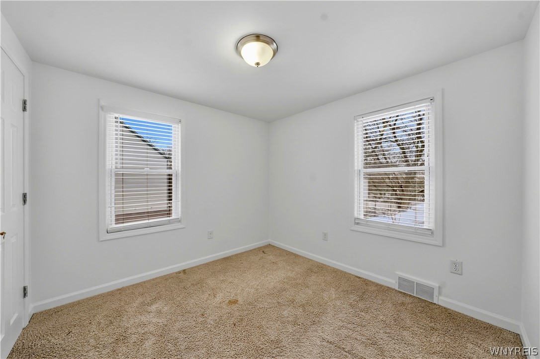 81 Huth Road Cheektowaga, NY 14225 - Photo 32 of 50