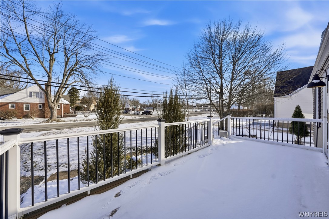 81 Huth Road Cheektowaga, NY 14225 - Photo 5 of 50