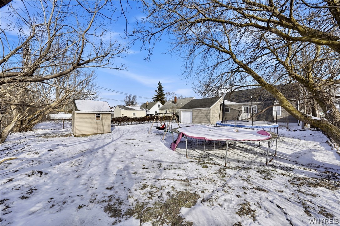 81 Huth Road Cheektowaga, NY 14225 - Photo 7 of 50