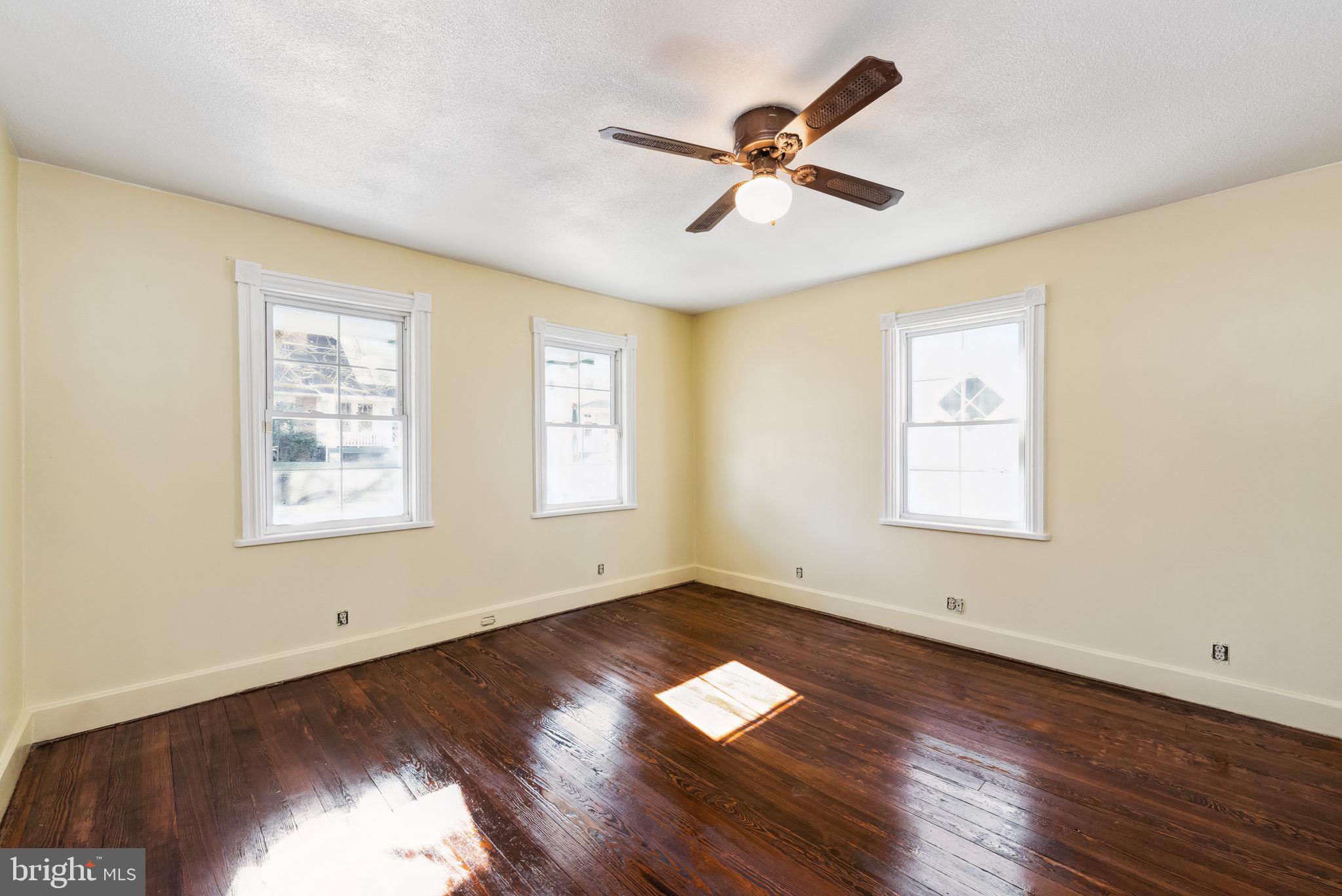 104 West 7th Avenue Ranson, WV 25438 - Photo 8 of 37
