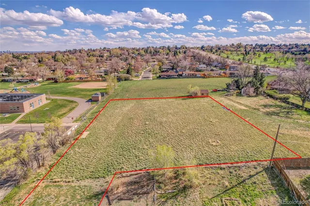 $425,000 | 7402 West 76th Avenue, Arvada, CO 80003