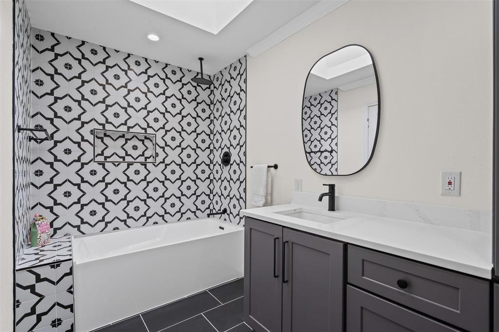 2 Parliament Place Dallas, TX 75225 - Photo 22 of 40