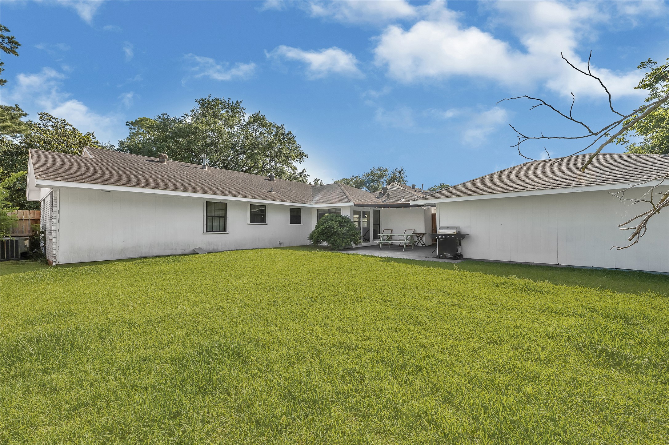 5604 Flack Street Houston, TX 77081 - Photo 21 of 22 back yard