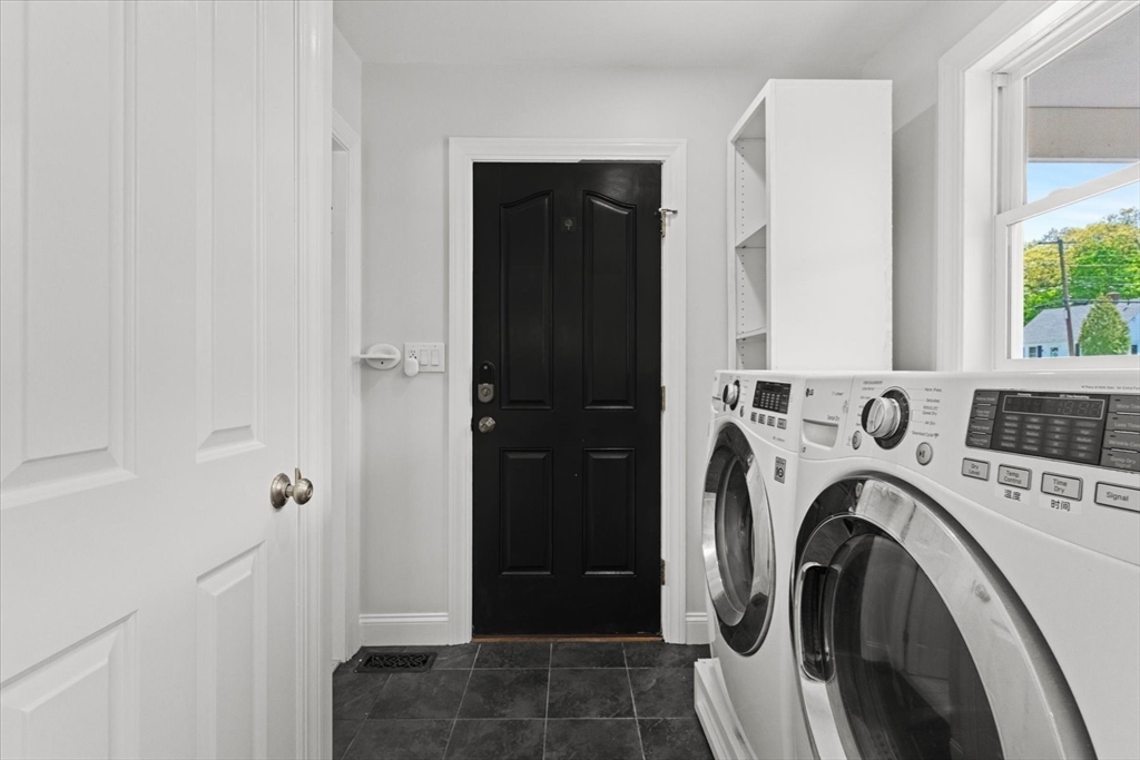 20 Pine Street Natick, MA 01760 - Photo 12 of 42