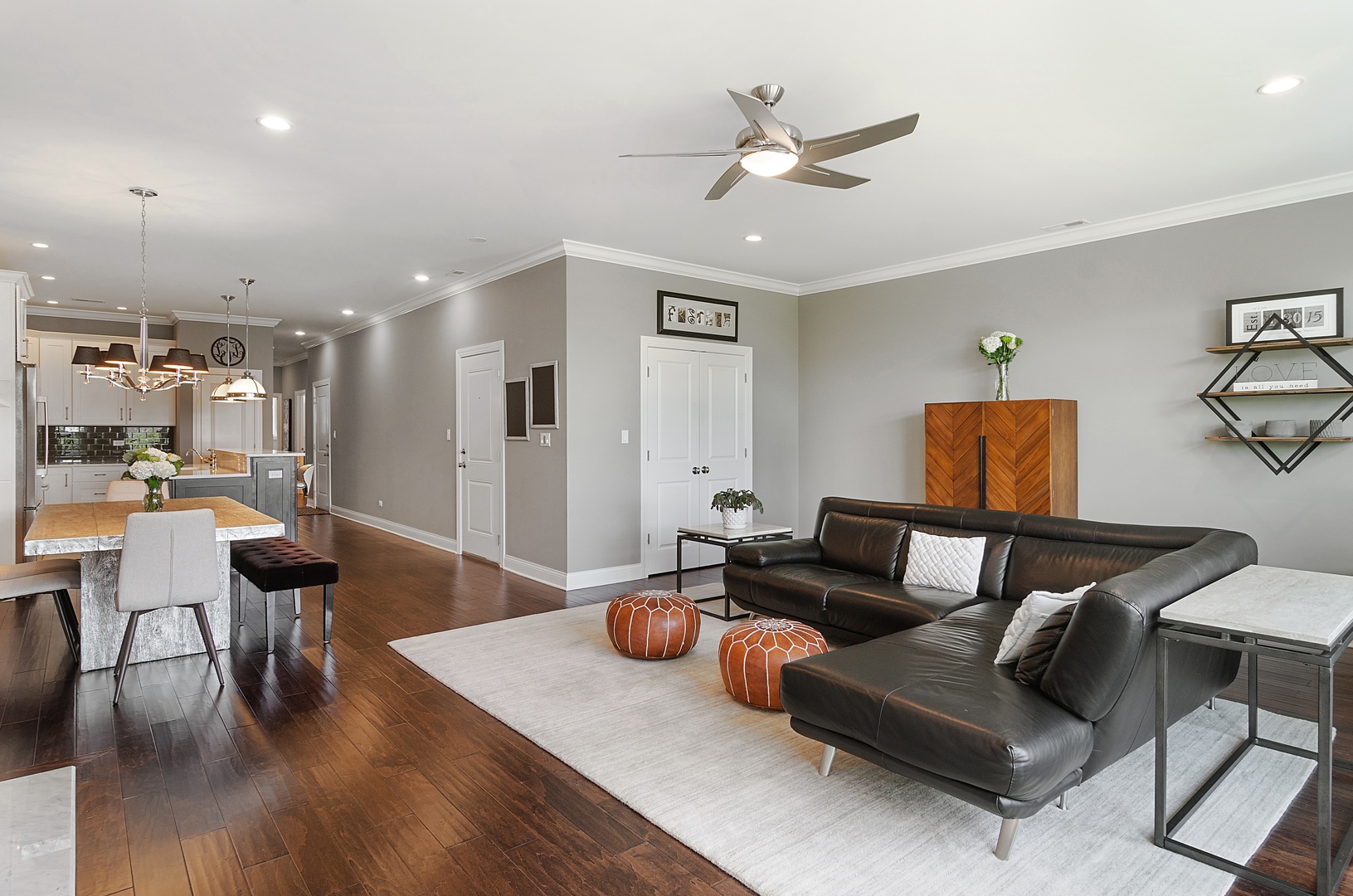 1841 South State Street, Unit 2 Chicago, IL 60616 - Photo 3 of 12
