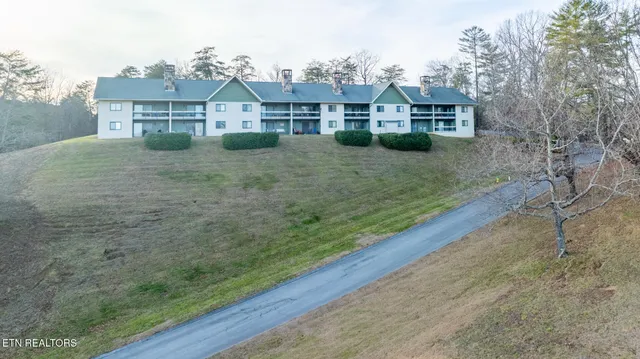 $349,900 | 526 Briarcliff Way, Unit 106, Pigeon Forge, TN 37863