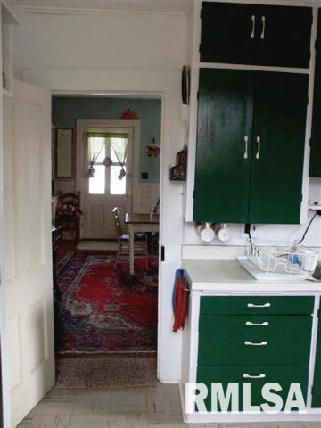 2318 Garfield Street Clinton, IA 52732 - Photo 10 of 24