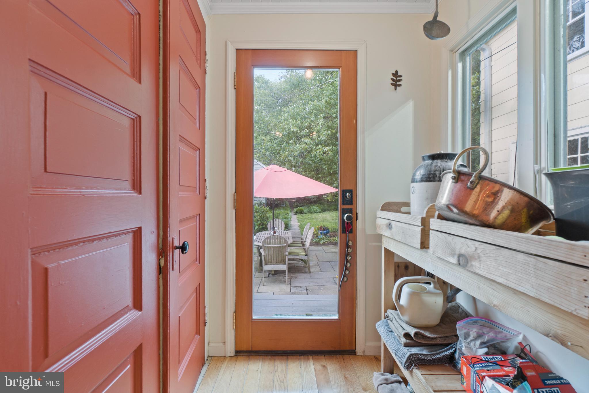 5015 Falls Rd Terrace Baltimore, MD 21210 - Photo 25 of 71 Mud room off kitchen with door to back patio