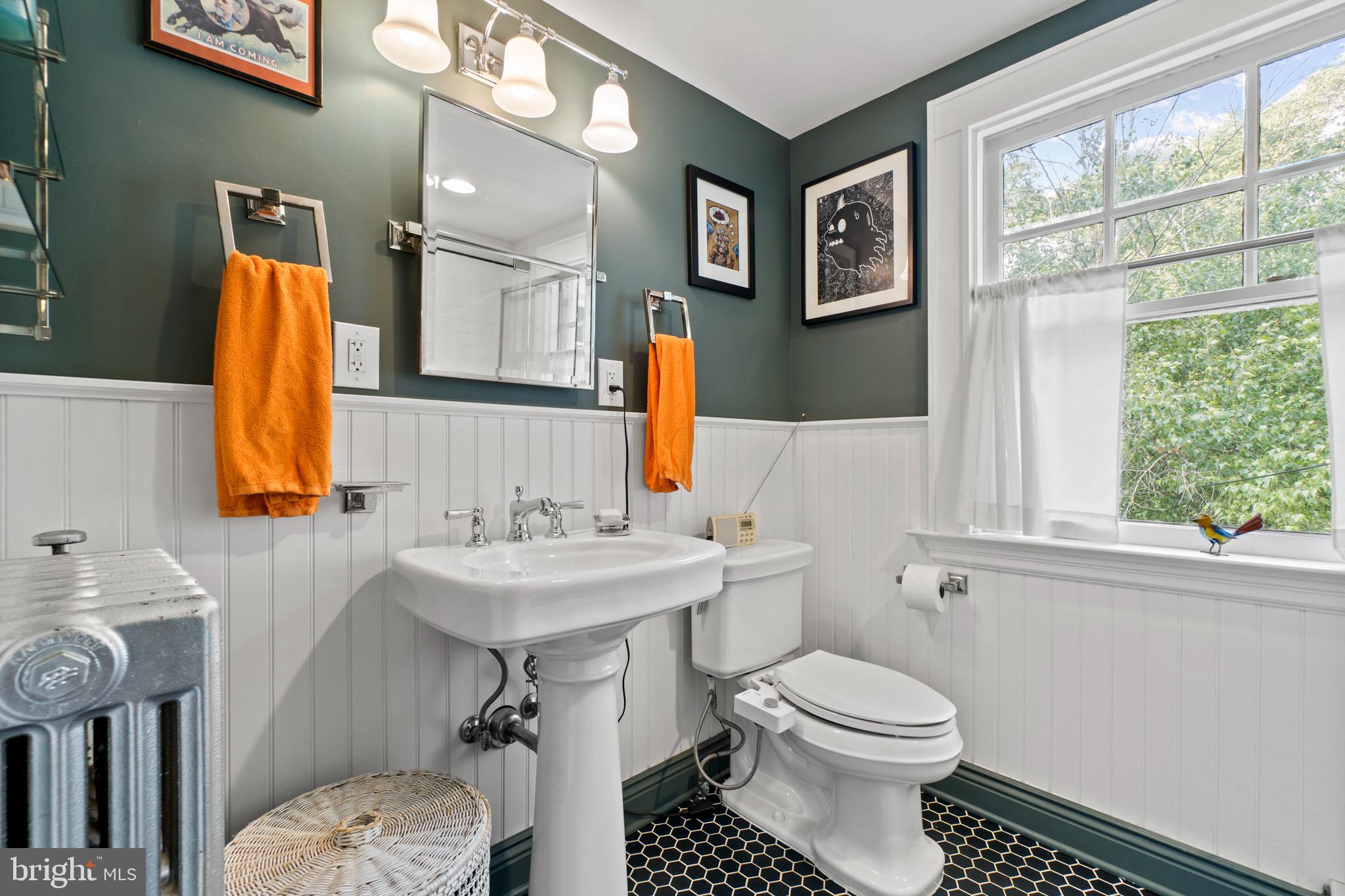 5015 Falls Rd Terrace Baltimore, MD 21210 - Photo 42 of 71 Full bath with wainscotting