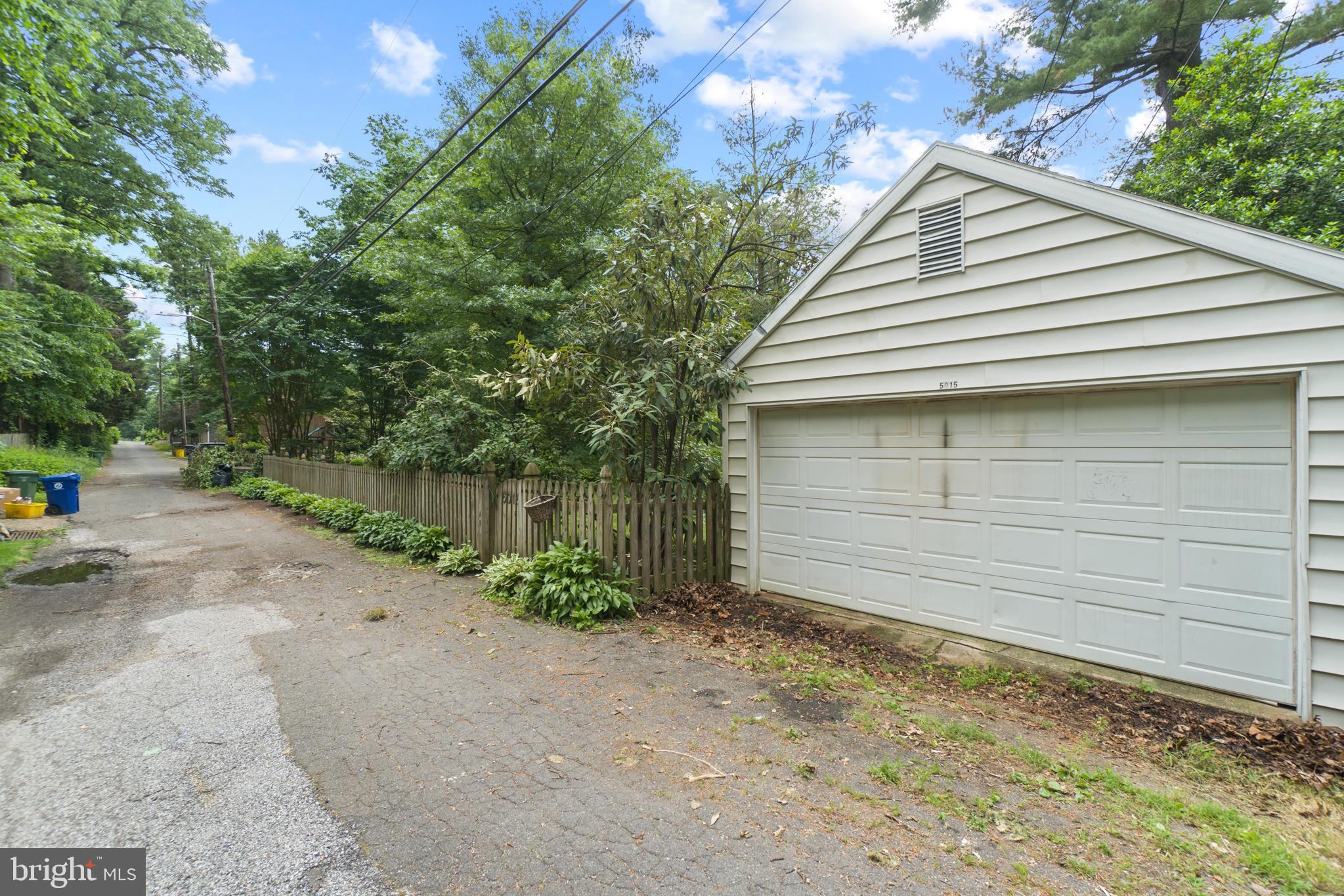 5015 Falls Rd Terrace Baltimore, MD 21210 - Photo 61 of 71 Detached garage