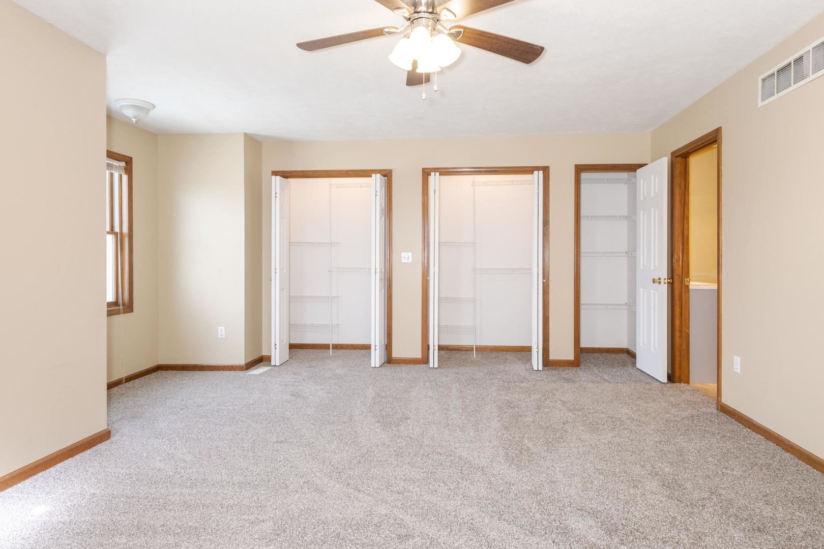 1204 Henry Street Normal, IL 61761 - Photo 21 of 48