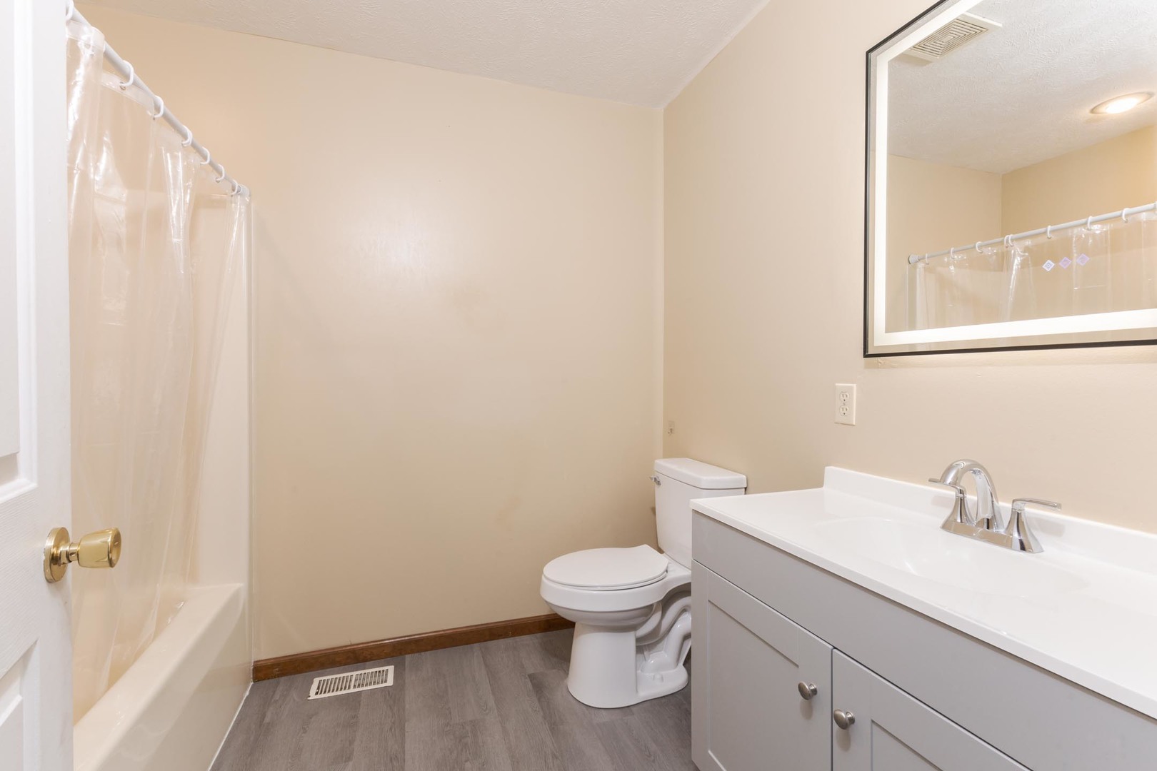 1204 Henry Street Normal, IL 61761 - Photo 31 of 48