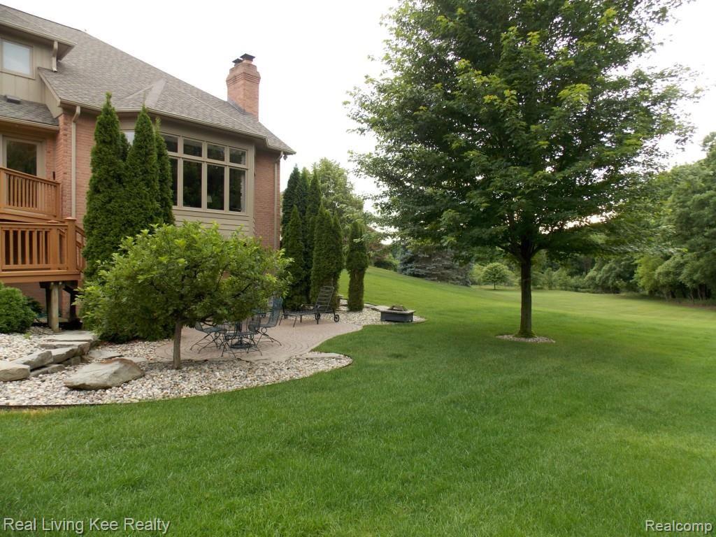4079 Jacquelynn Court Rochester, MI 48306 - Photo 28 of 33 15.jpg
