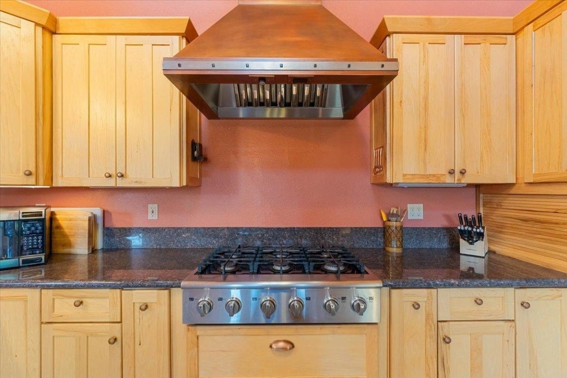 3914 Eddy Creek Road Weed, CA 96094 - Photo 12 of 42 Gallery Image 12