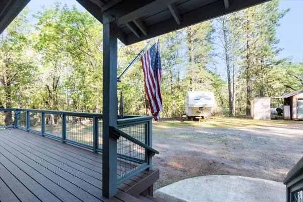 $675,000 | 26997 Lookout Mountain Road, Oak Run, CA 96069