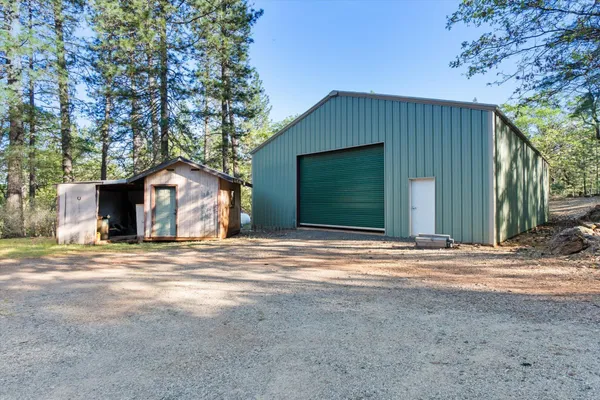 $675,000 | 26997 Lookout Mountain Road, Oak Run, CA 96069