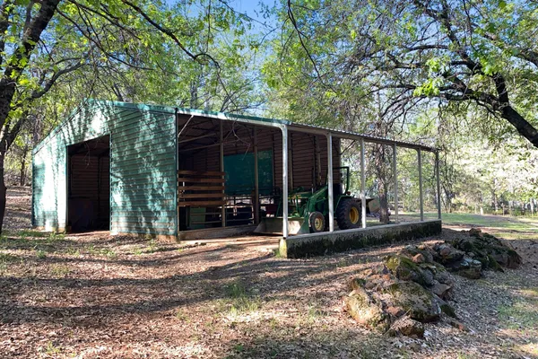 $675,000 | 26997 Lookout Mountain Road, Oak Run, CA 96069