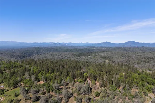 $675,000 | 26997 Lookout Mountain Road, Oak Run, CA 96069