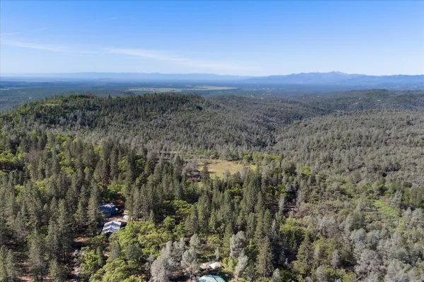 $675,000 | 26997 Lookout Mountain Road, Oak Run, CA 96069