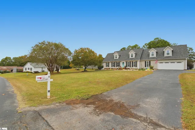 $457,000 | 6 Carolina Oaks Drive, Chesnee, SC 29323