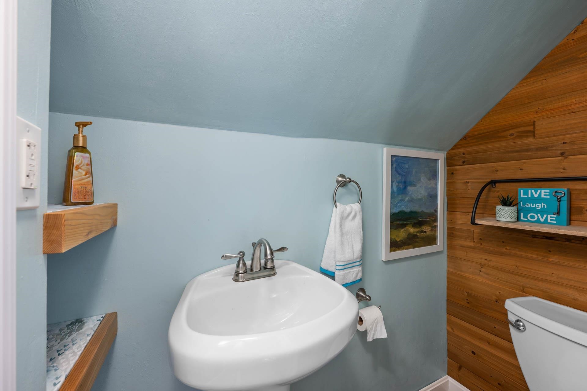 166 Varney Street Manchester, NH 03102 - Photo 17 of 25 Gallery Image 17