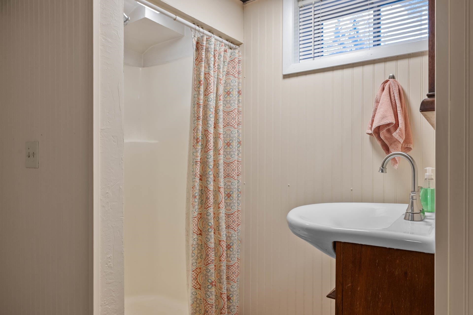 166 Varney Street Manchester, NH 03102 - Photo 20 of 25 Gallery Image 20