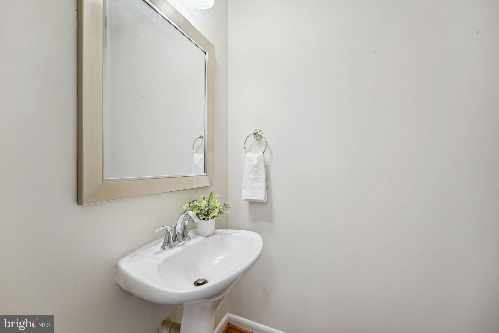 2149 Colts Neck Court Reston, VA 20191 - Photo 14 of 27 Gallery Image 14