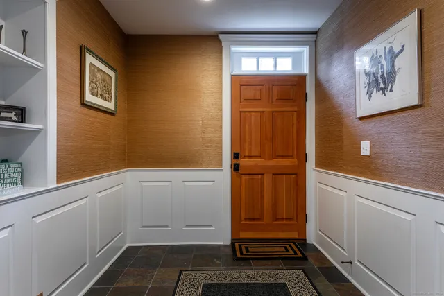 a view of utility room