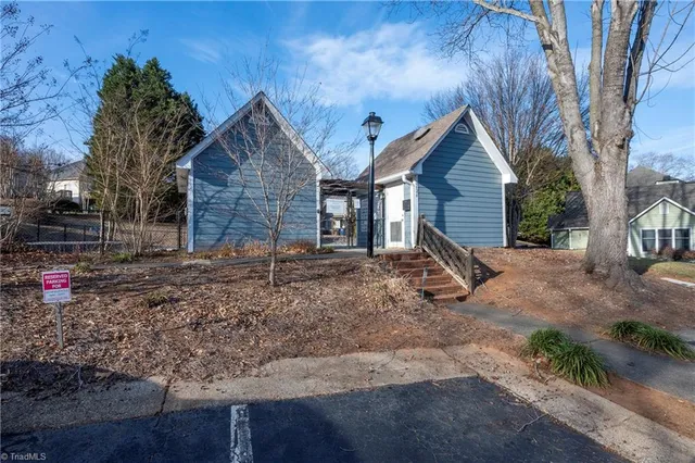 $214,500 | 2716 Sawgrass Court, Winston-Salem, NC 27103