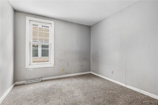 $249,900 | 75 Juniata Place, Buffalo, NY 14210