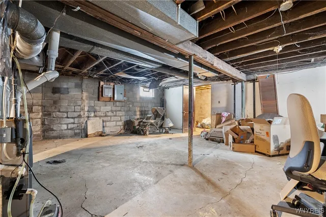 $249,900 | 75 Juniata Place, Buffalo, NY 14210