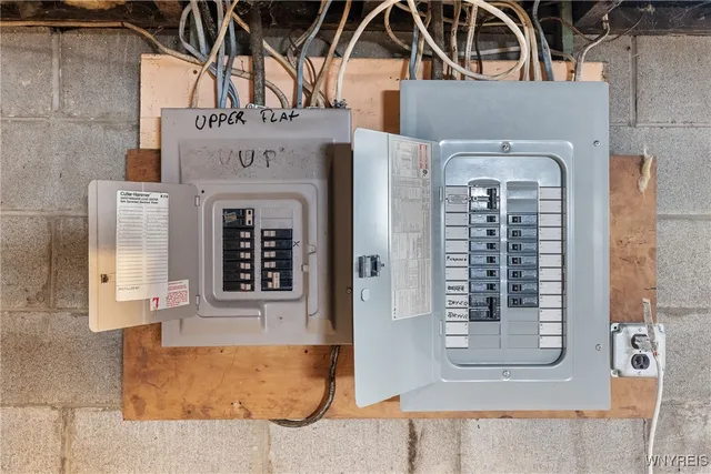 $249,900 | 75 Juniata Place, Buffalo, NY 14210