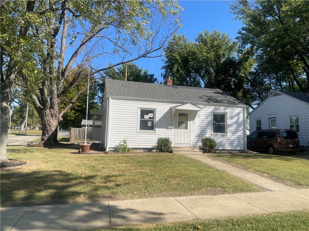 2104 East Whitmer Street Decatur, IL 62521 - Photo 1 of 17 Gallery Image 1