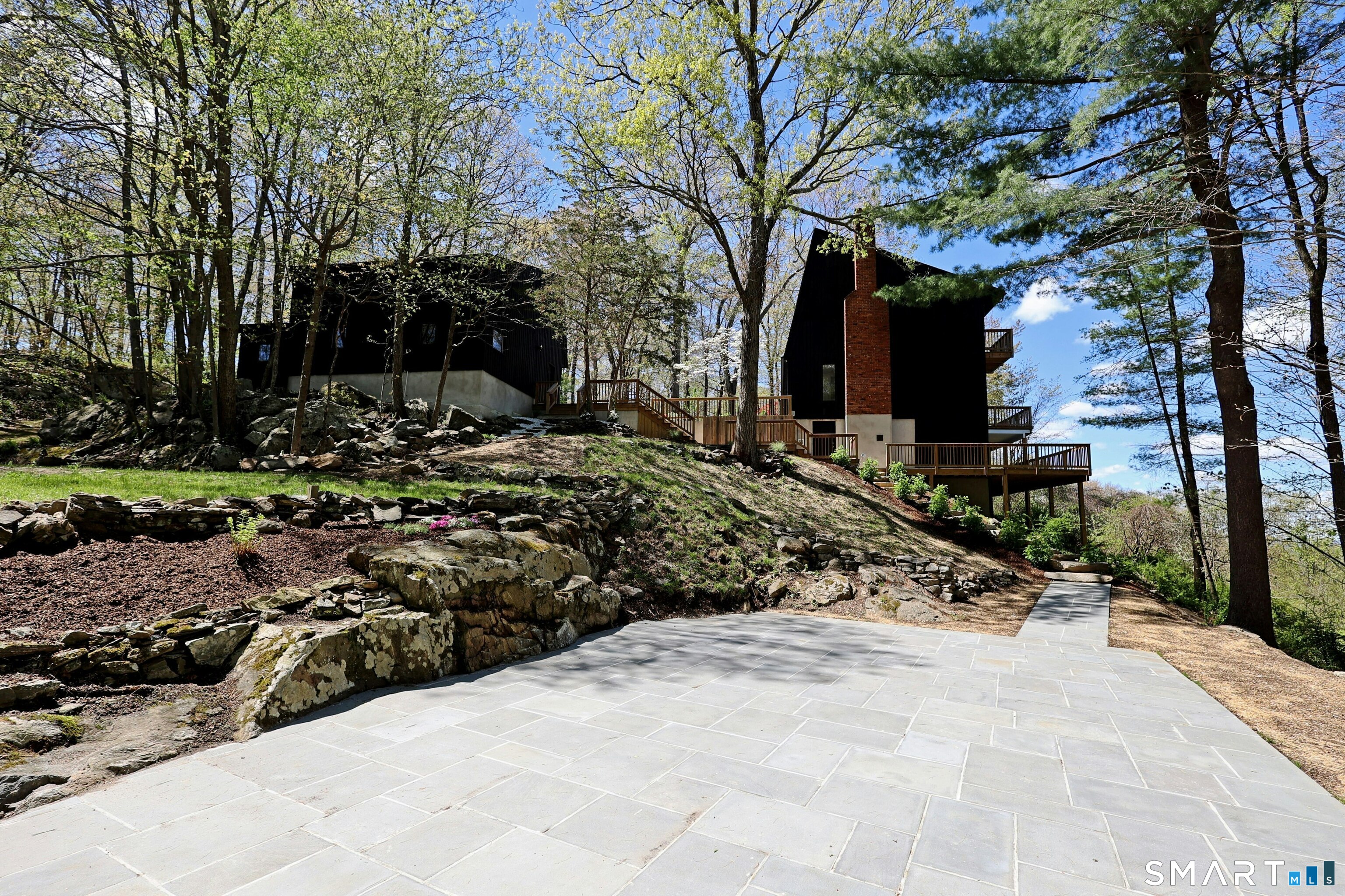 12 Hillcrest Court Ridgefield, CT 06877 - Photo 5 of 40